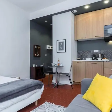 My Casa - Droite - Bright In The Old Town Apartment