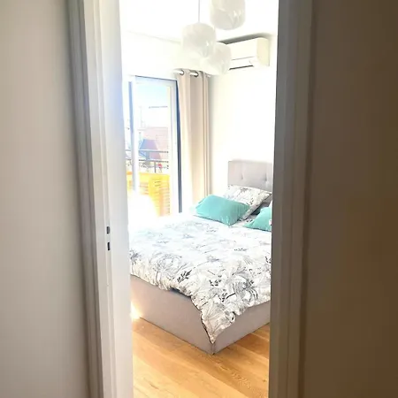 After B00klng Need Scаn Qr-c0dе --beautiful Terrace Apartment