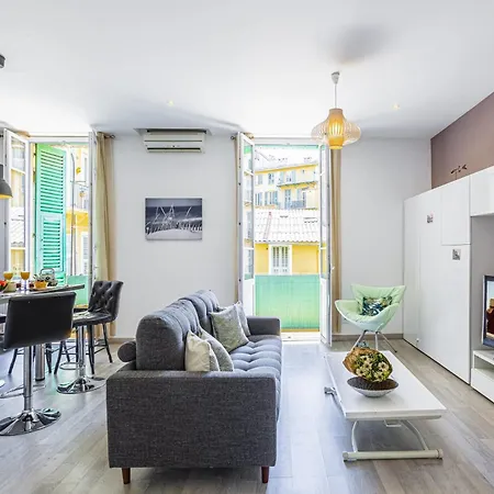 Appartement My Casa - Guisol - Typical 3 Bedroom Ac Near Port