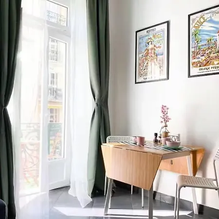 Charmant, Hyper Centre, à 3min Centre Appartement