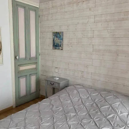 Port De Apartment