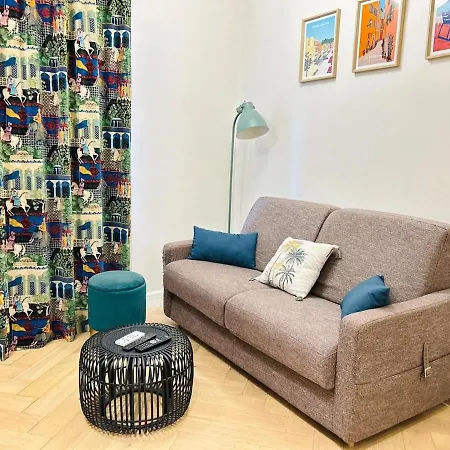 Old Town Vibes - 5min To Sea - Ac Apartment