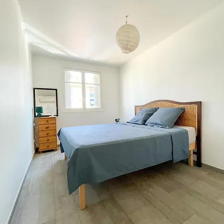 Apartment Spacious 2 Bedrooms With Parking To Port Of Nice