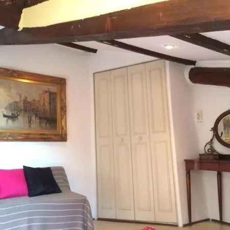 Appartement Garibaldi Mansardé