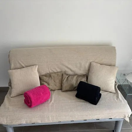 Appartement 3-r Bright, Within 15 Min Walk