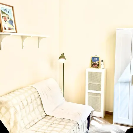 Le Petit - 4 Studios, 2 With Private Terrace - Centre * Nice