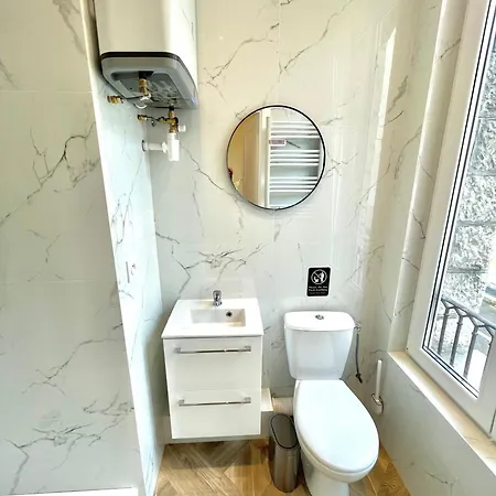 Apartment Le Petit - 4 Studios, 2 With Private Terrace - Centre *