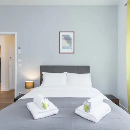 Appartement Extra Spacious 5 Min Walk To Sea & Tram