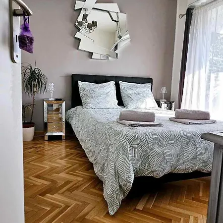 Apartment Floor With Sea View, Clim And Veranda *