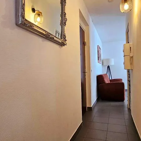 Appartement Dernier étage Avec Terrasse 5 Min De La Nice