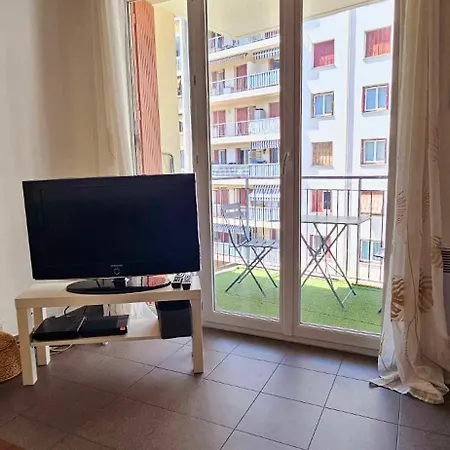 Appartement Dernier étage Avec Terrasse 5 Min De La Nice