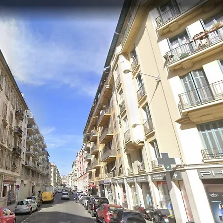 Appartement Zona Porto A 10 Mn A Piedi Dal Mare