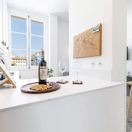 Apartment Douane - 2 Bedroom In Front Of The Port *