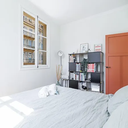 Apartment Douane - 2 Bedroom In Front Of The Port Nice