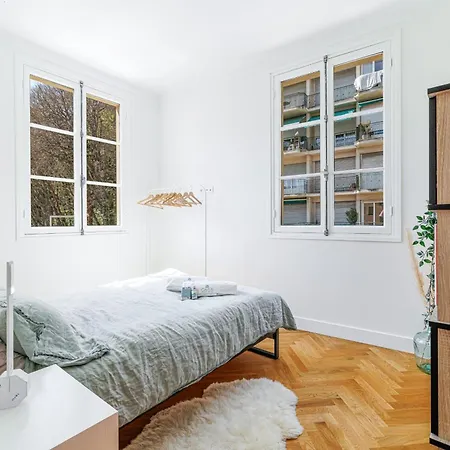 Apartment Douane - 2 Bedroom In Front Of The Port *