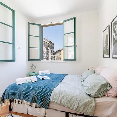 Douane - 2 Bedroom In Front Of The Port Apartment Nice