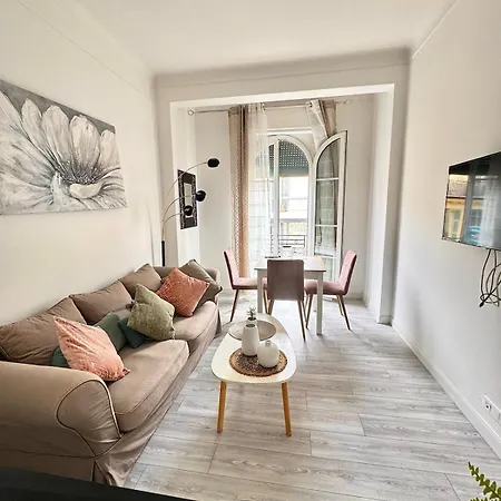 Apartment - Center, Wifi, Ac, 4-5 Pers