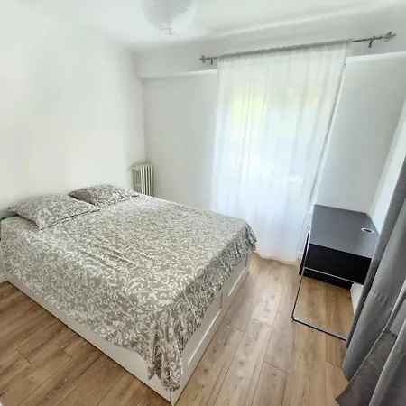 Au Calme à Proximité Du Port, De La Vieille De , De La Promenade Des Appartement *
