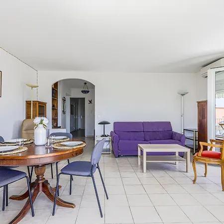 Appartement Baie Azur By Interhome