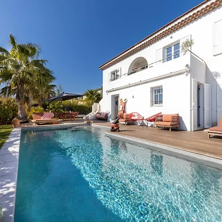 2 Private With Pool Ans Garden Couette-café *
