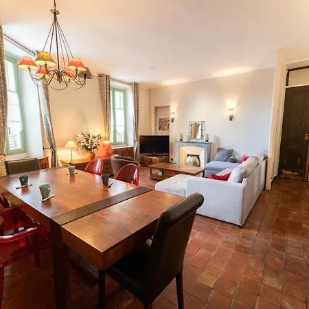 Apartment Spacieux 1ch Au Coeur Du Centre Ville, Acces Tram Facile