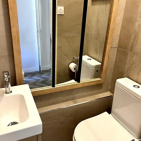 Apartment Lumineux Dans Le Quartier Des Fleurs