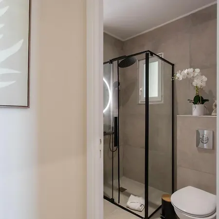 #52 Staywiz Us - Etoile ,central, Balcony, Ac-5 Min P Massena Apartment *