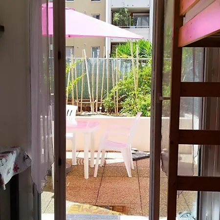 Studio-terrasse A Carras Apartment *