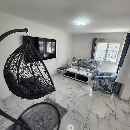Spacieux 3 Et Balcon Appartement *