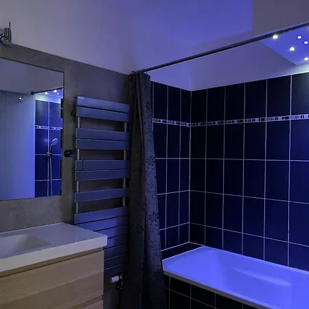 Appartement 3 Pièces Au Pied De La Promenade Du Paillon *