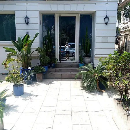 Appartement Extra Spacious 5 Min Walk To Sea & Tram