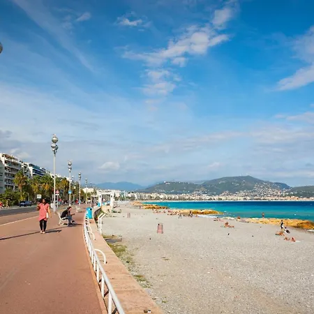 Calif, Face Tram Proche