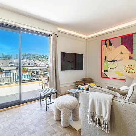 Luxurious Penthouse, 2 Bedroom Suites, 3 Spacious Terraces, Gorgeous Views Of Mountains And Sea, * Nice
