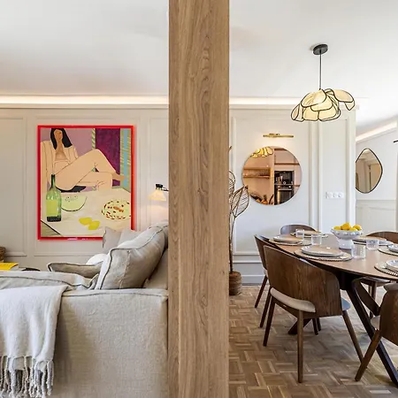 Luxurious Penthouse, 2 Bedroom Suites, 3 Spacious Terraces, Gorgeous Views Of Mountains And Sea, Appartement
