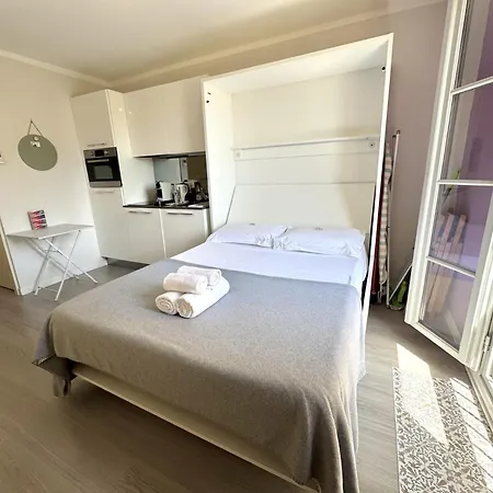 Riviera Côte D'azur - Old Town - Ac - Sea View - 50m Promenade Des Anglais- La Maison Linda Appartement Nice