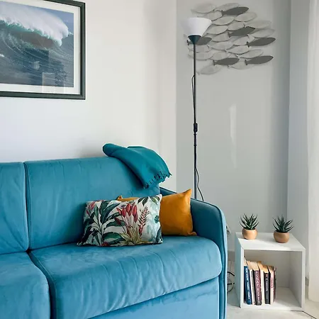 Risso - Charming One Bedroom With A Balcony Apartment *