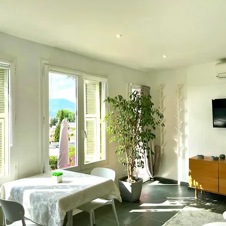 Apartment Terrasse, Vue & Montagne, Parking & Clim