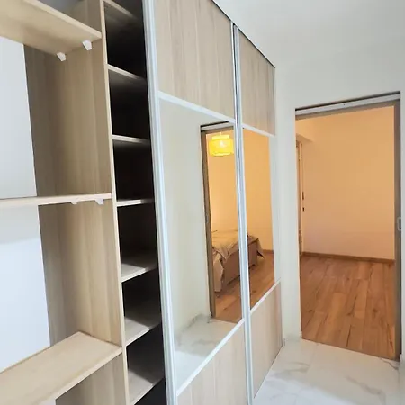 Charming And Spacious Two-room With Terrace Apartment Nice