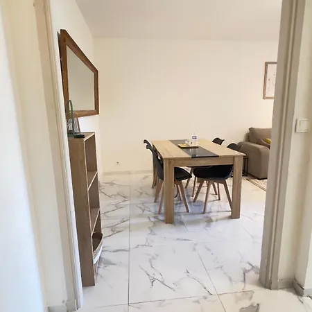 Apartment Charming And Spacious Two-room With Terrace *