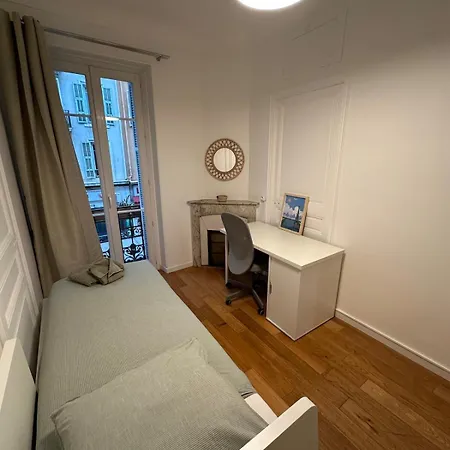 Apartment 3 Bedroom Center