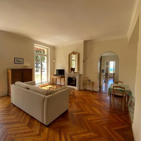 Palmeraie - Magnifique D'époque Avec Vue 4 Personnes Avec Terrasse Le Port Appartement Nice