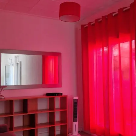 Appartement 26m2 Avec Terrasse 16m2 *