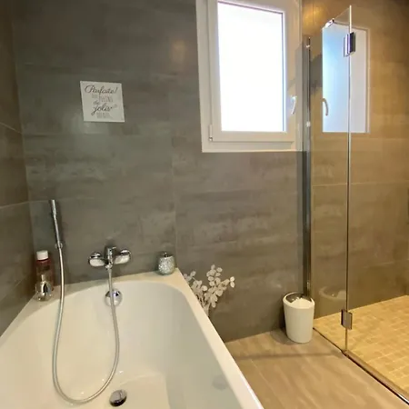 Holiday home Superb Modern - Sea View Pool
