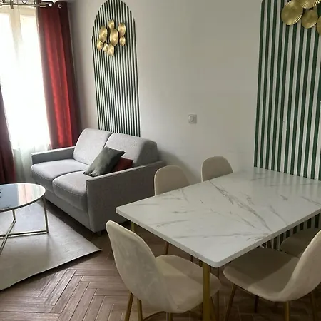 Apartment Moon 26 *