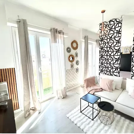 - Appartement-du-centre-ville * Nice