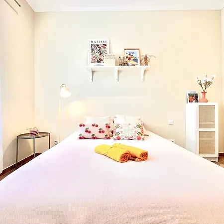 Apartment Le Petit - 4 Studios, 2 With Private Terrace - Centre *