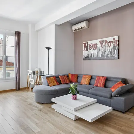 Le Blacas Apartment