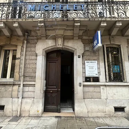 2 Pièces Hypercentre Gioffredo Appartement