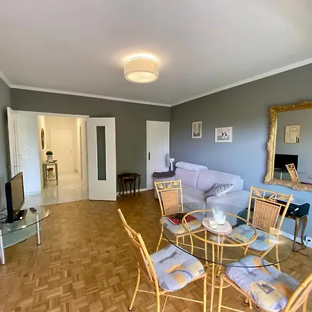West Pretty One Bedroom