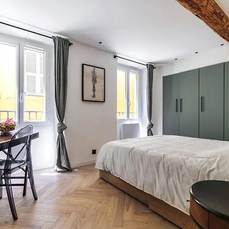 Apartment De Charme En Plein Coeur Du Vieux *
